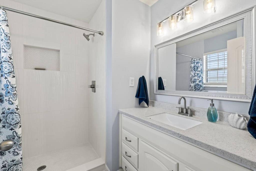 Charming And Delightful Getaway! Walk To Ferienhaus St. Augustine
